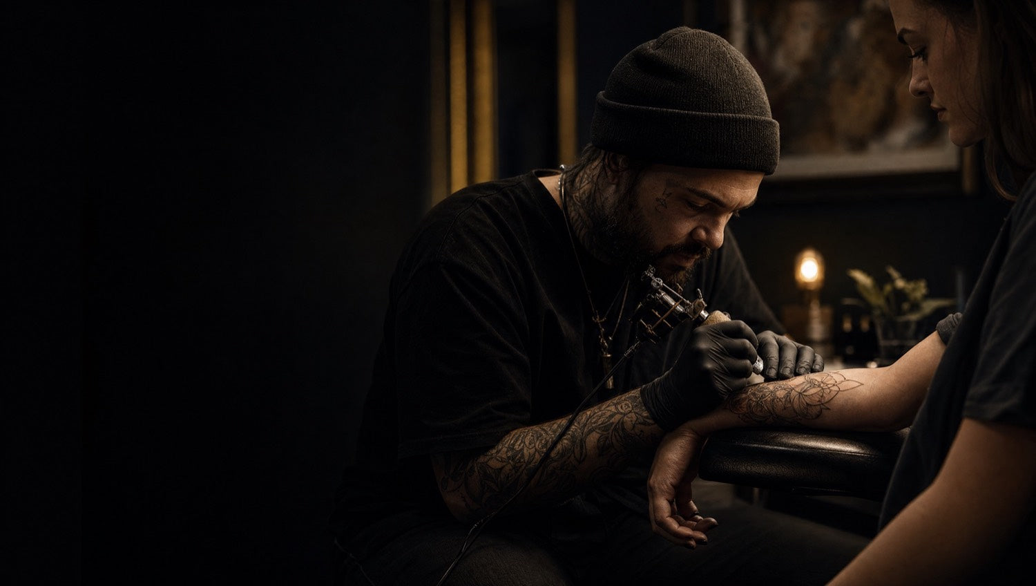 Tattoo artist working - Feel the ink not the pain